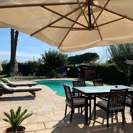 빌라 La Casa Di Irene Nel Golf Club *